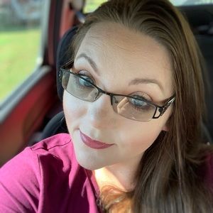 Meet your Posher, Dana